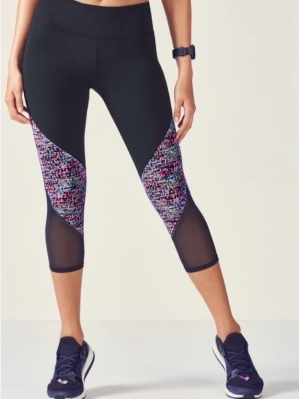 Black Fabletics Medium Cropped Leggings Confetti Chevron Panels & Mesh